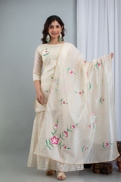 Women's Off-White Hand Painted Kurta with Sharara and Dupatta Set by SARAS THE LABEL (3 Pc Set )